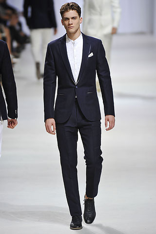 Ermenegildo Zegna / - 2011